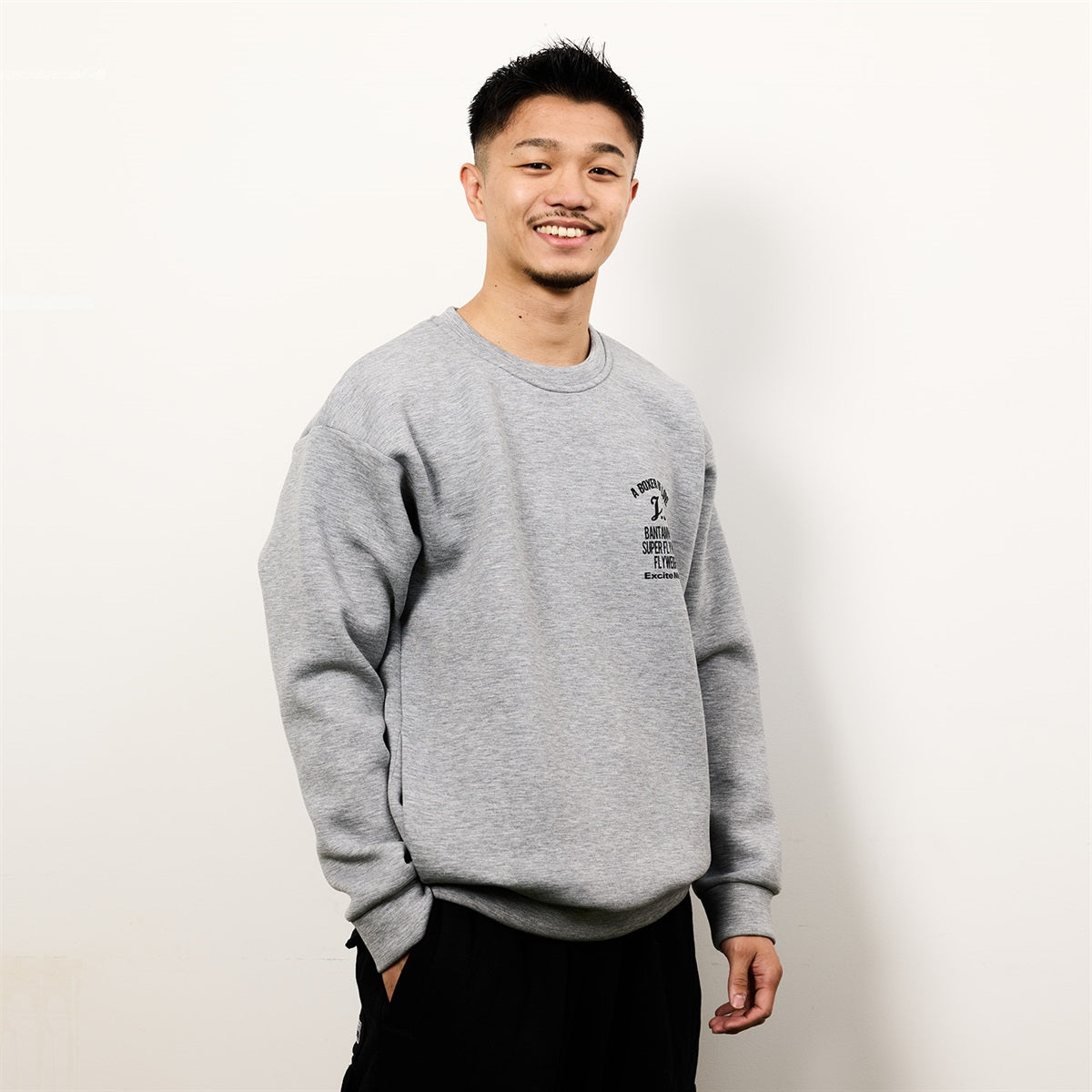 【JUNTO NAKATANI × ExciteMatch】3階級制覇 ダンボールニット クルーネックスウェット