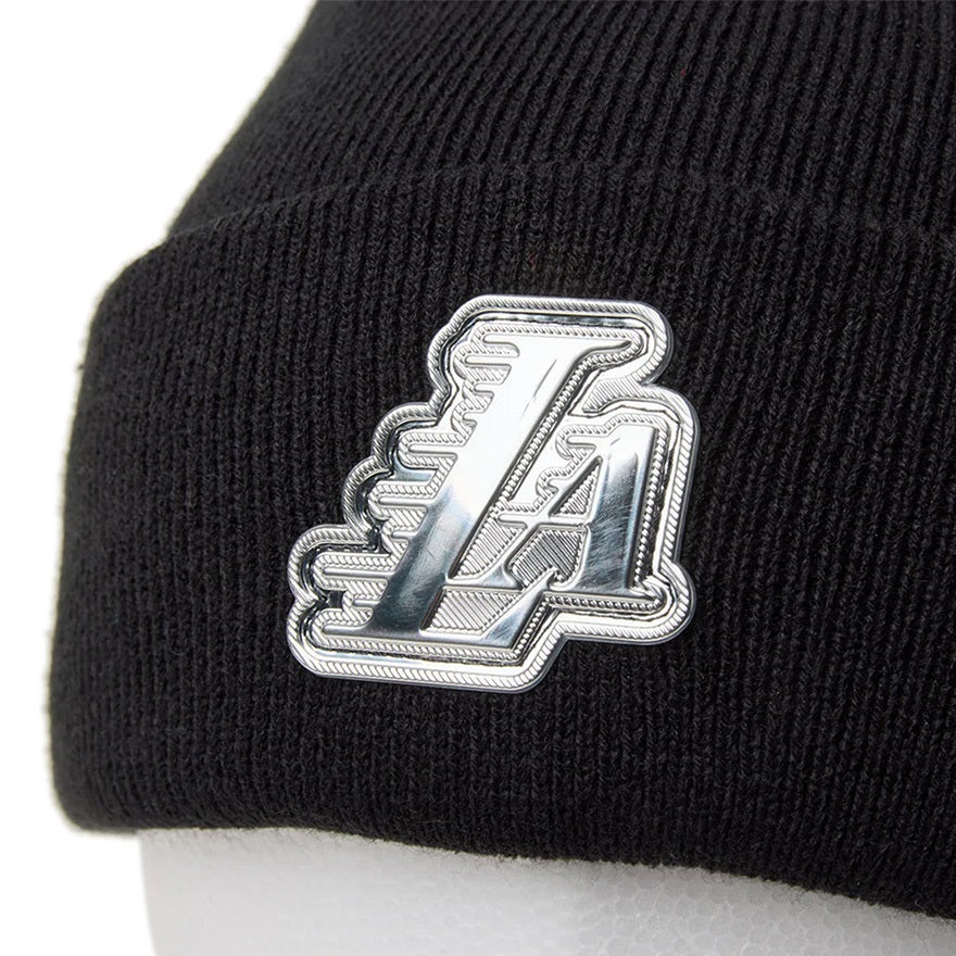【NBA】NewEra ベーシック カフニット ロサンゼルス・レイカーズ METALロゴ(LAKERS)