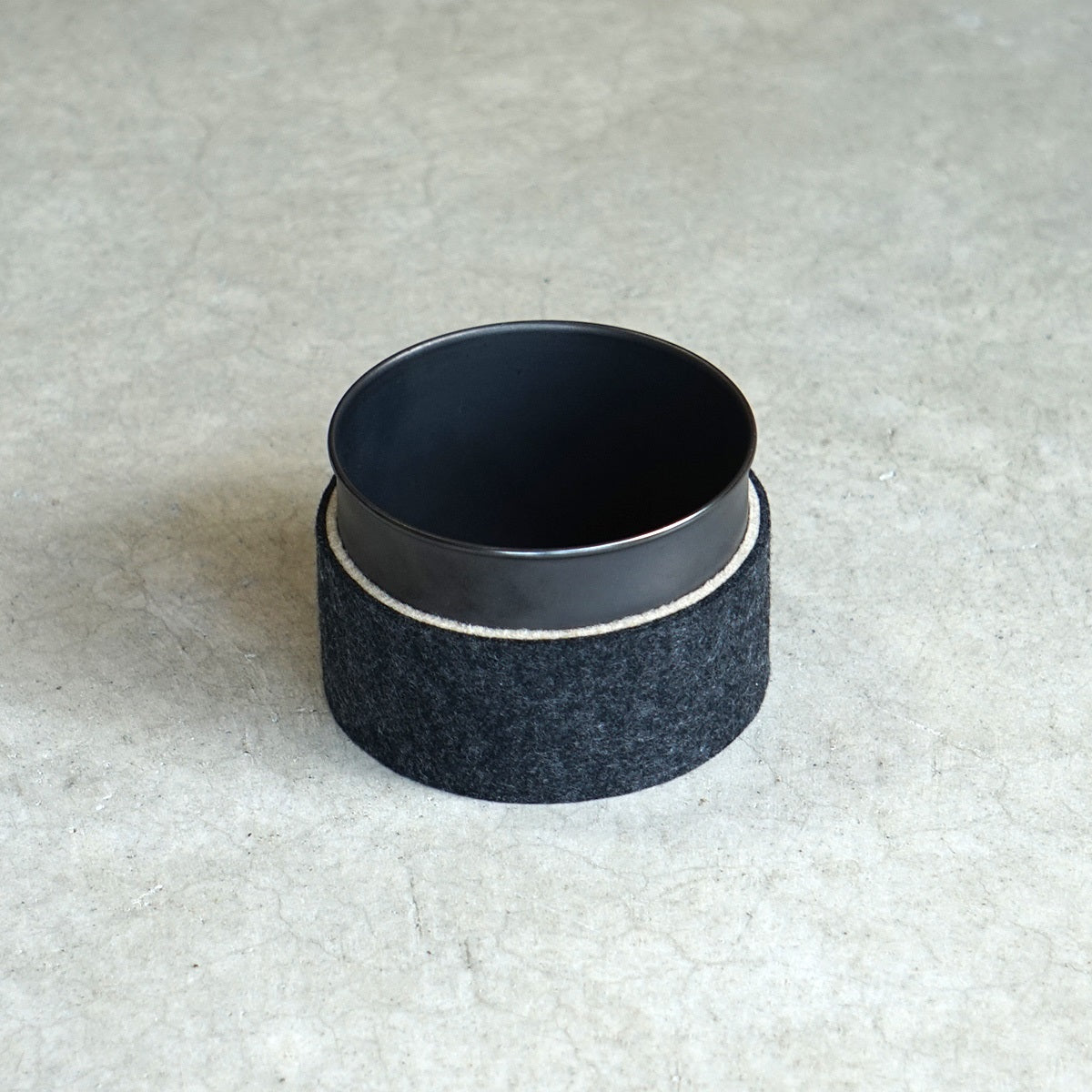 【暮らしをたのしむ、料理道具】<96【KURO】>スリーブカップ 黒