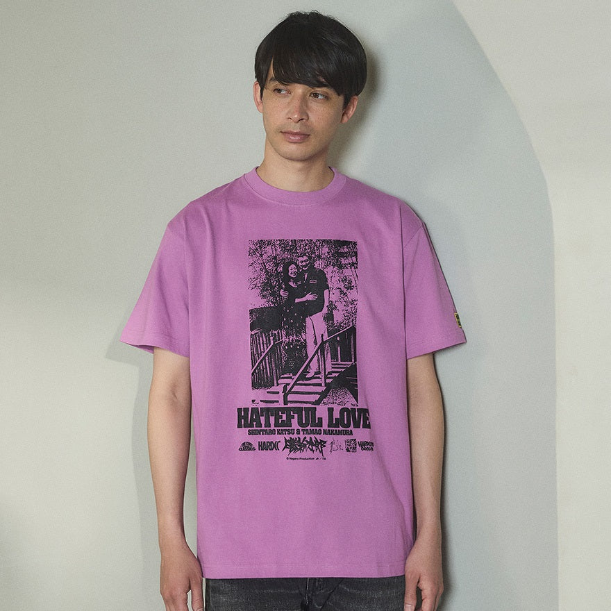 【映画/アパレル】勝新太郎・中村玉緒 HATEFUL LOVE 4 Tシャツ(庭園ラベンダー)