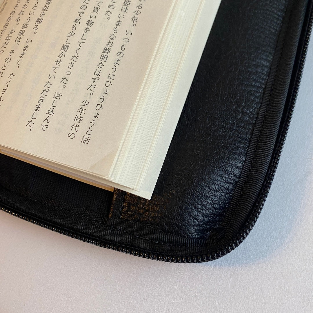 【ドラマと読書】読書グッズ 文庫判 読むしかできないブックショルダー ディアレザー