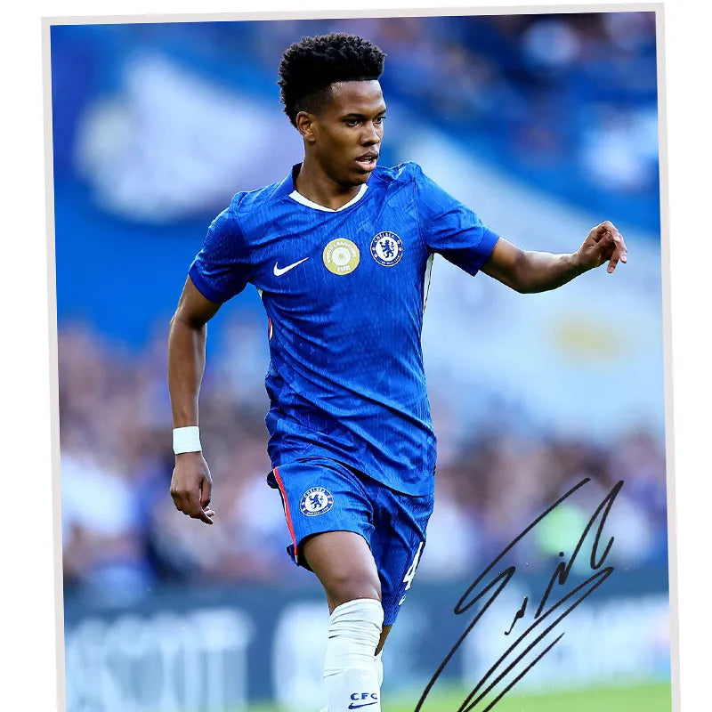 【メモラビリア】エステヴァン直筆サイン入りチェルシー25/26フォト特製フレーム (A4)