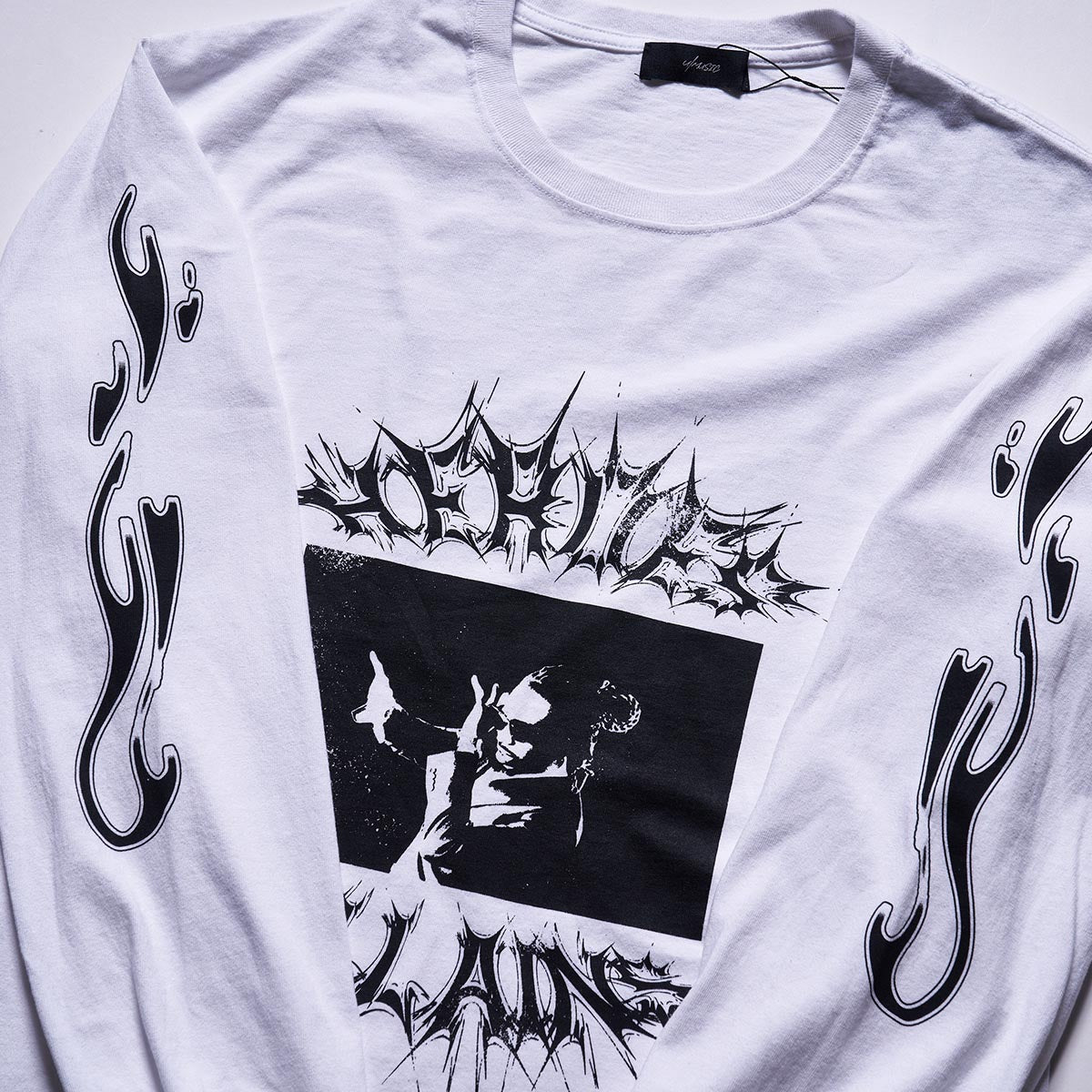 メトロ・プーミン(METRO BOOMIN)HEROS & VILLAINS ロングスリーブTシャツ 【U/MUSIC】