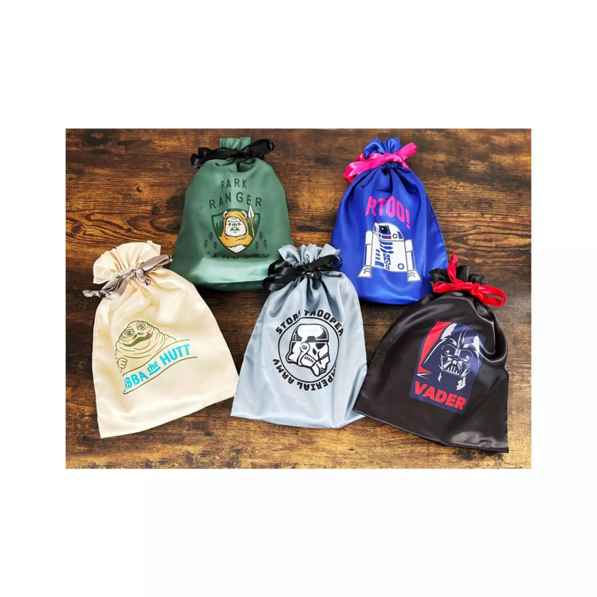 映画 『スター・ウォーズ』ダース・ベイダートラベル巾着