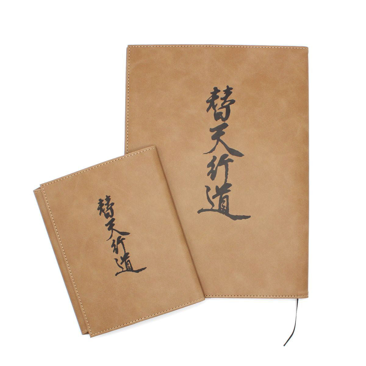 ブックカバー(写真左)とノートカバー(写真右)