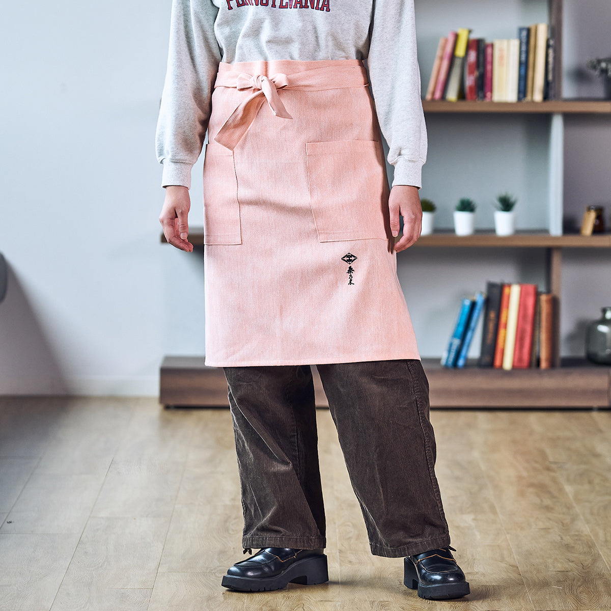 ドラマ『ながたんと青と』いち日のエプロン(連続ドラマW-30ながたんと青と -いちかの料理帖-2)