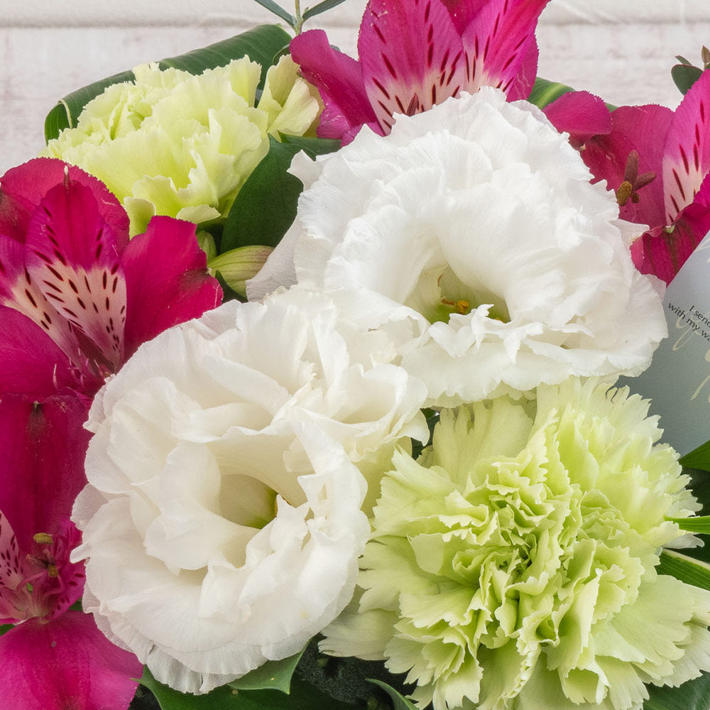 〈HIBIYAKADAN〉お供え ホワイト系アレンジメント(販売期限:2026/4/17(金)まで)