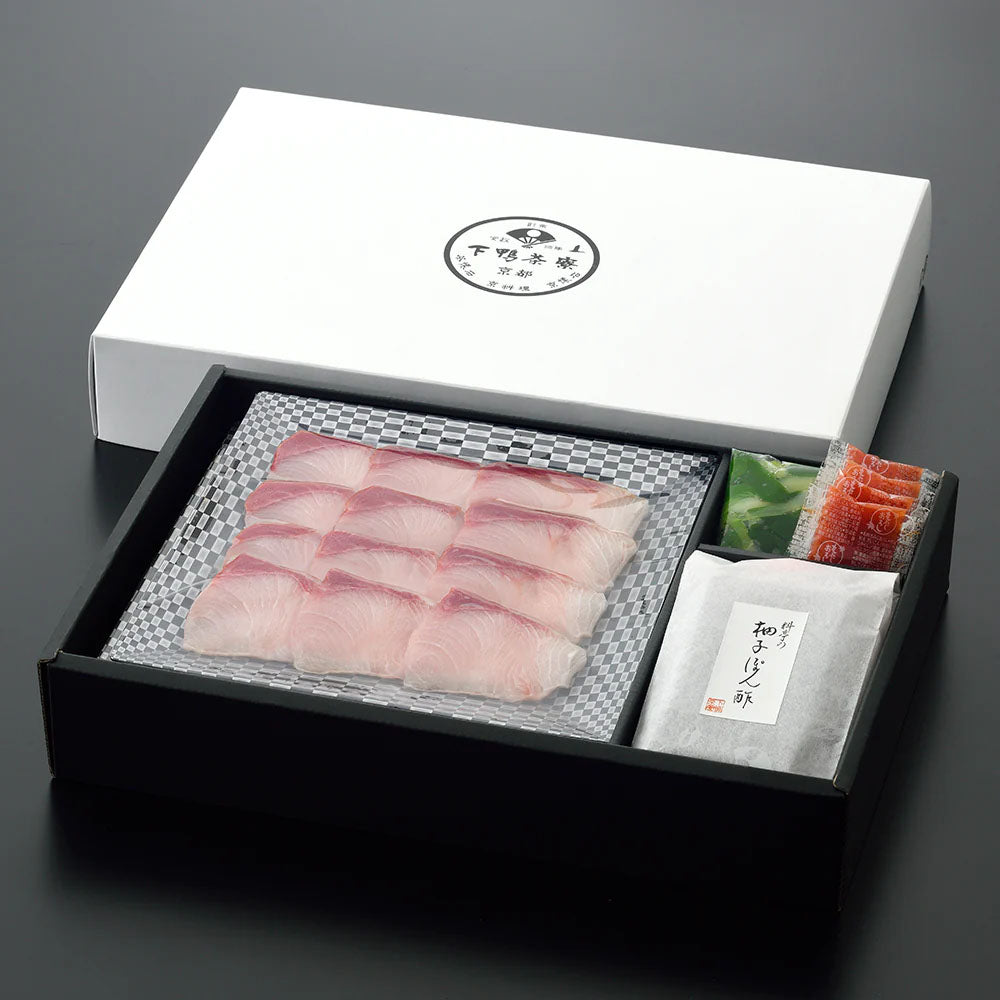 【下鴨茶寮】料亭のぶりしゃぶ鍋
