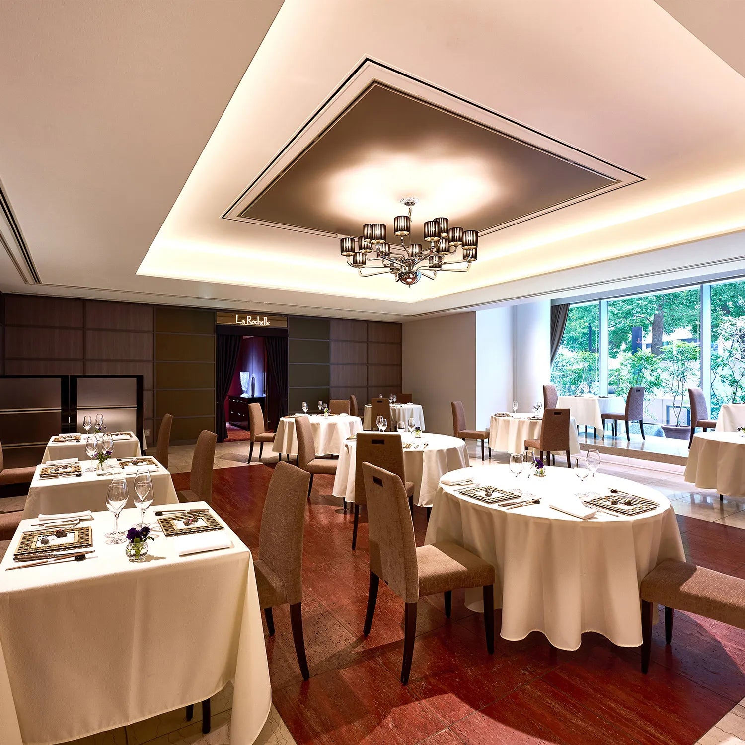 【東京】ラ・ロシェル坂井宏行監修 お肉の旨みをとじこめたデミグラスソースハンバーグ 8個