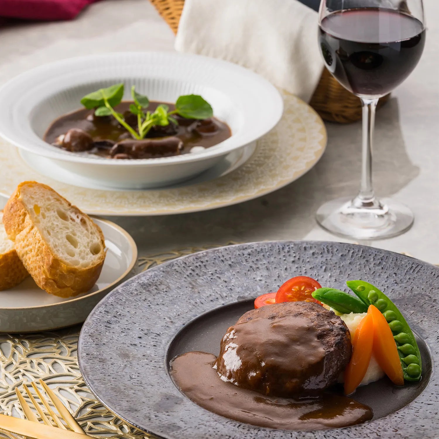 【六本木】レストランリューズ 飯塚隆太監修 濃厚デミグラスハンバーグとビーフシチュー 計5個