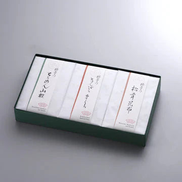 【下鴨茶寮】料亭のご馳走 「 楓 - kaede - 」(ちりめん山椒、きんぴらまぐろ、松茸昆布)