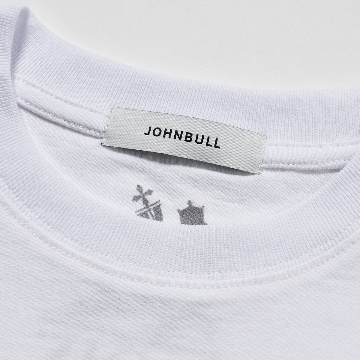 ボブ・マーリー playing guitar Tシャツ(ジョンブル/JOHNBULL)