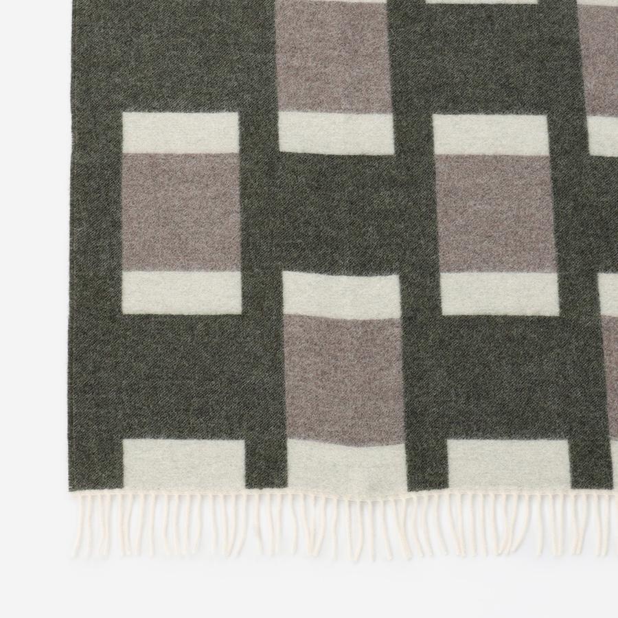 ラプアン カンクリのPUNOS ブランケット 130 x 180cm