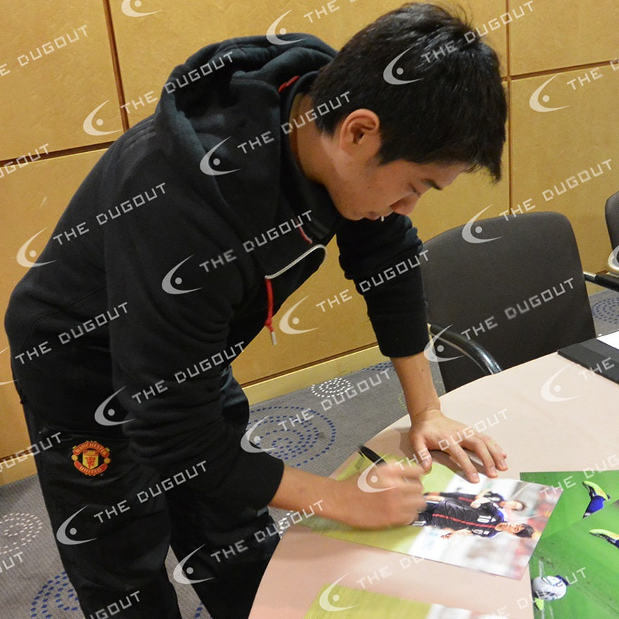 香川真司　直筆サイン入りトレーニングシューズ 香川真司 直筆サイン入りトレーニングシューズ 香川真司サイン入り日本