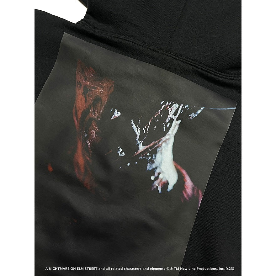 【映画／アパレル】エルム街の悪夢/二度と眠らないプルオーバーパーカ（バスタブ・ブラック）