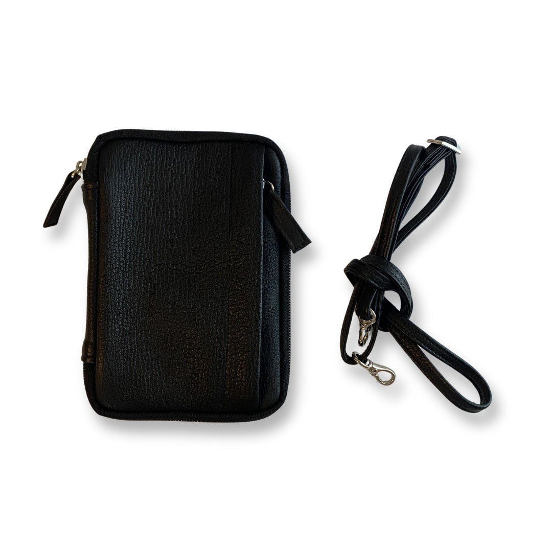 【ドラマと読書】読書グッズ　文庫判 読むしかできないブックショルダー　ディアレザー