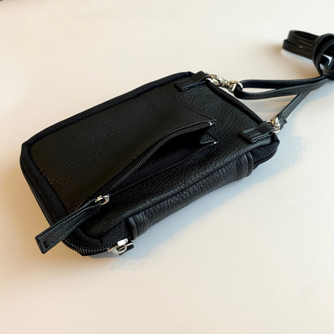 【ドラマと読書】読書グッズ　文庫判 読むしかできないブックショルダー　ディアレザー