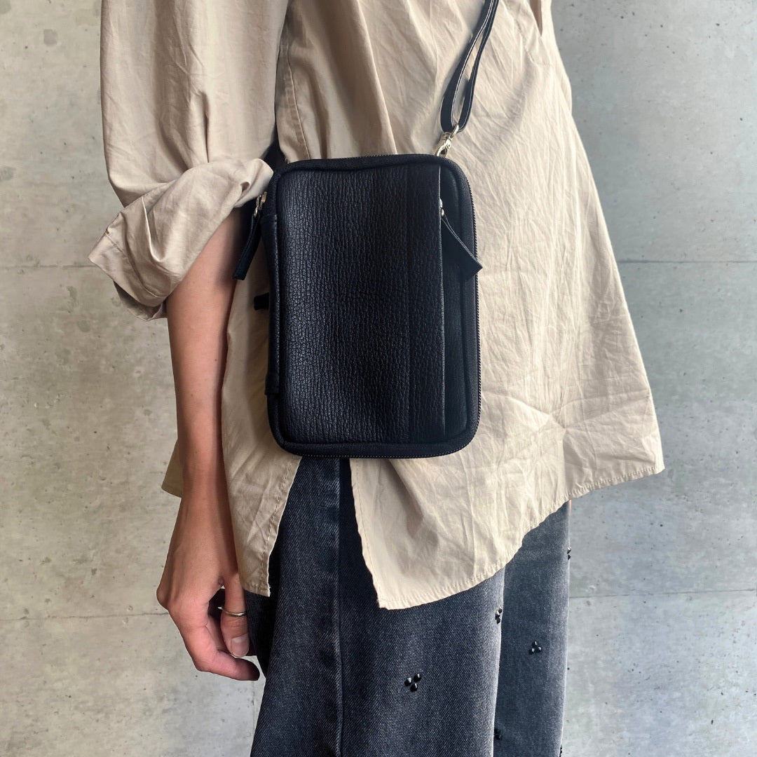 【ドラマと読書】読書グッズ　文庫判 読むしかできないブックショルダー　ディアレザー