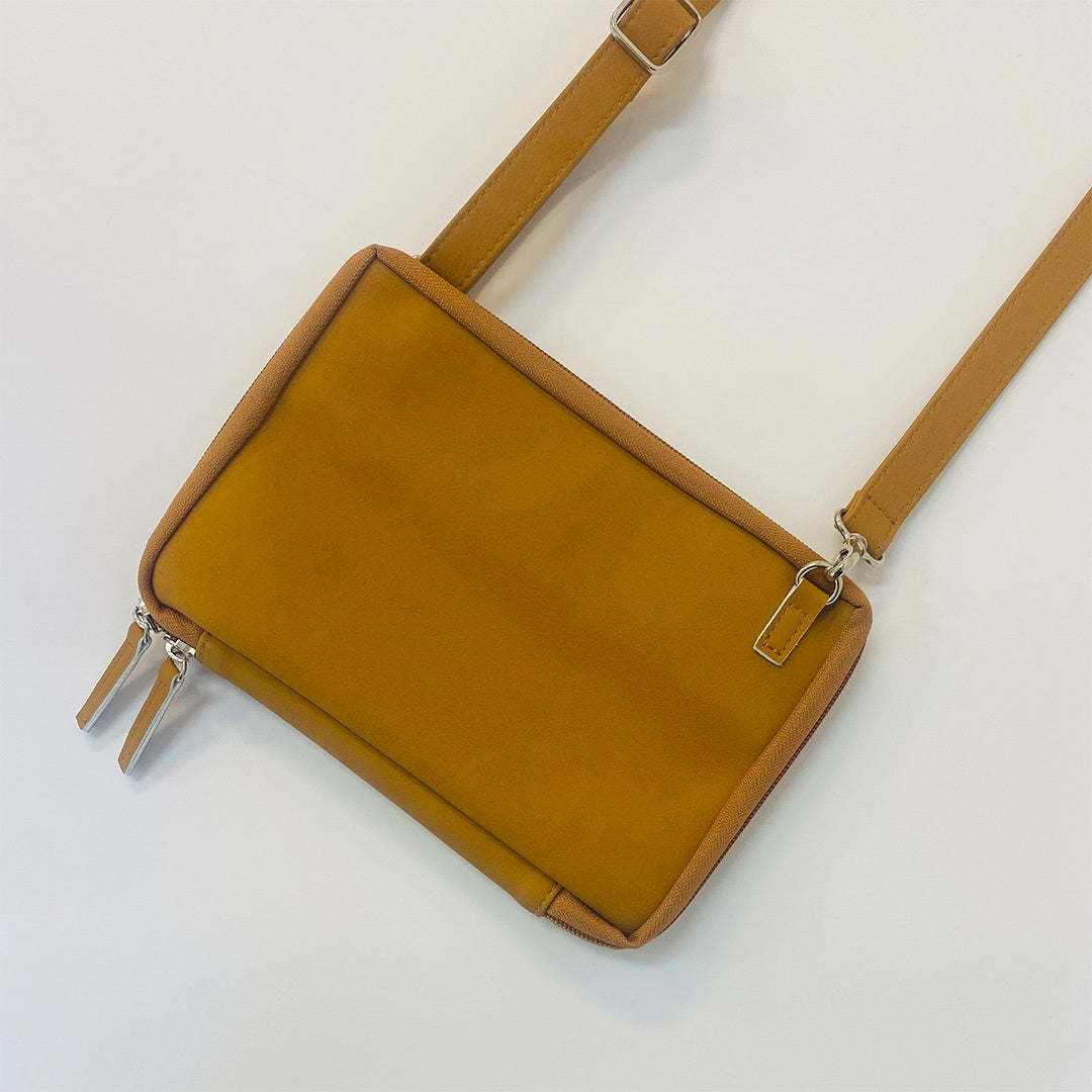 【ドラマと読書】読書グッズ　四六判 読むしかできないブックショルダー [2way]