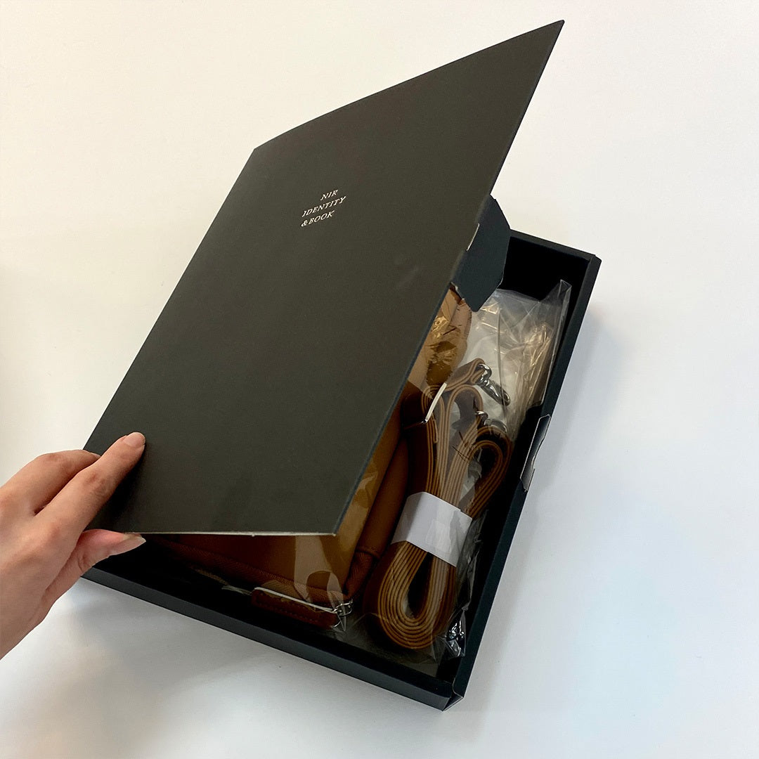 【ドラマと読書】読書グッズ　四六判 読むしかできないブックショルダー [2way]