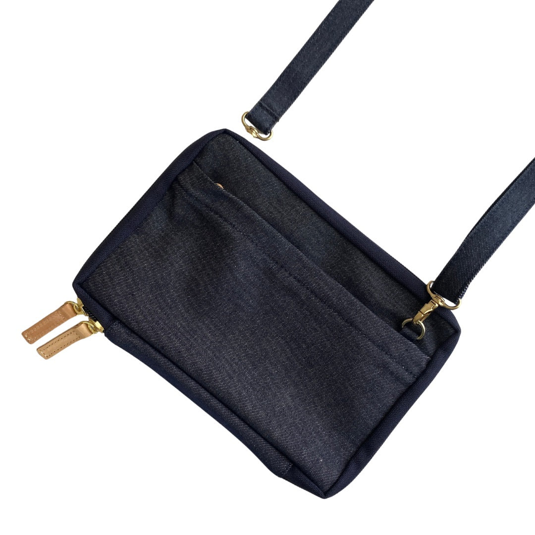 【ドラマと読書】読書グッズ　四六判 読むしかできないブックショルダー [2way]