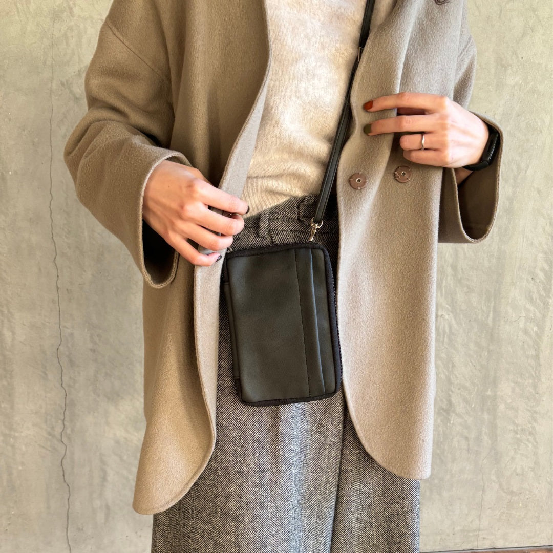 【ドラマと読書】読書グッズ　文庫判 読むしかできないブックショルダー [2way]