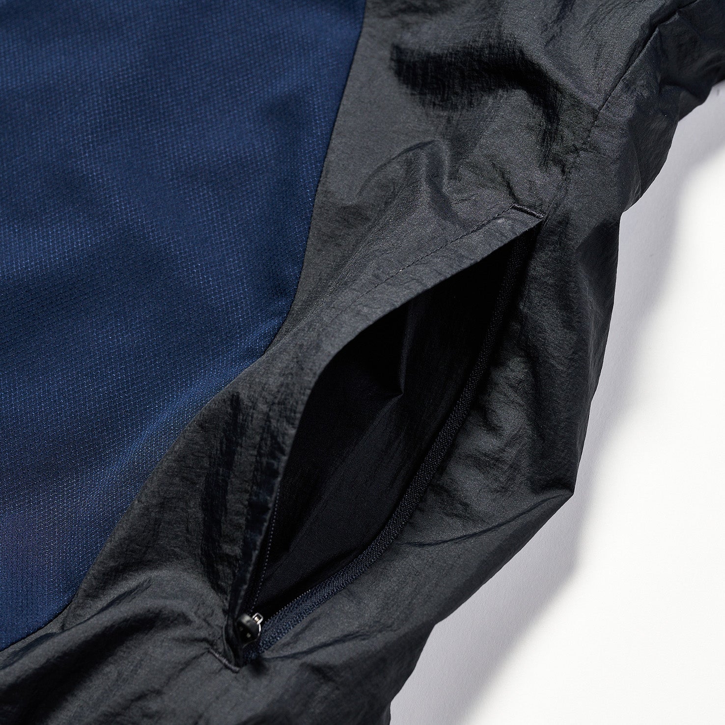 ラコステ/LACOSTE】撥水加工テニストラックスーツ | WOWOW百貨店