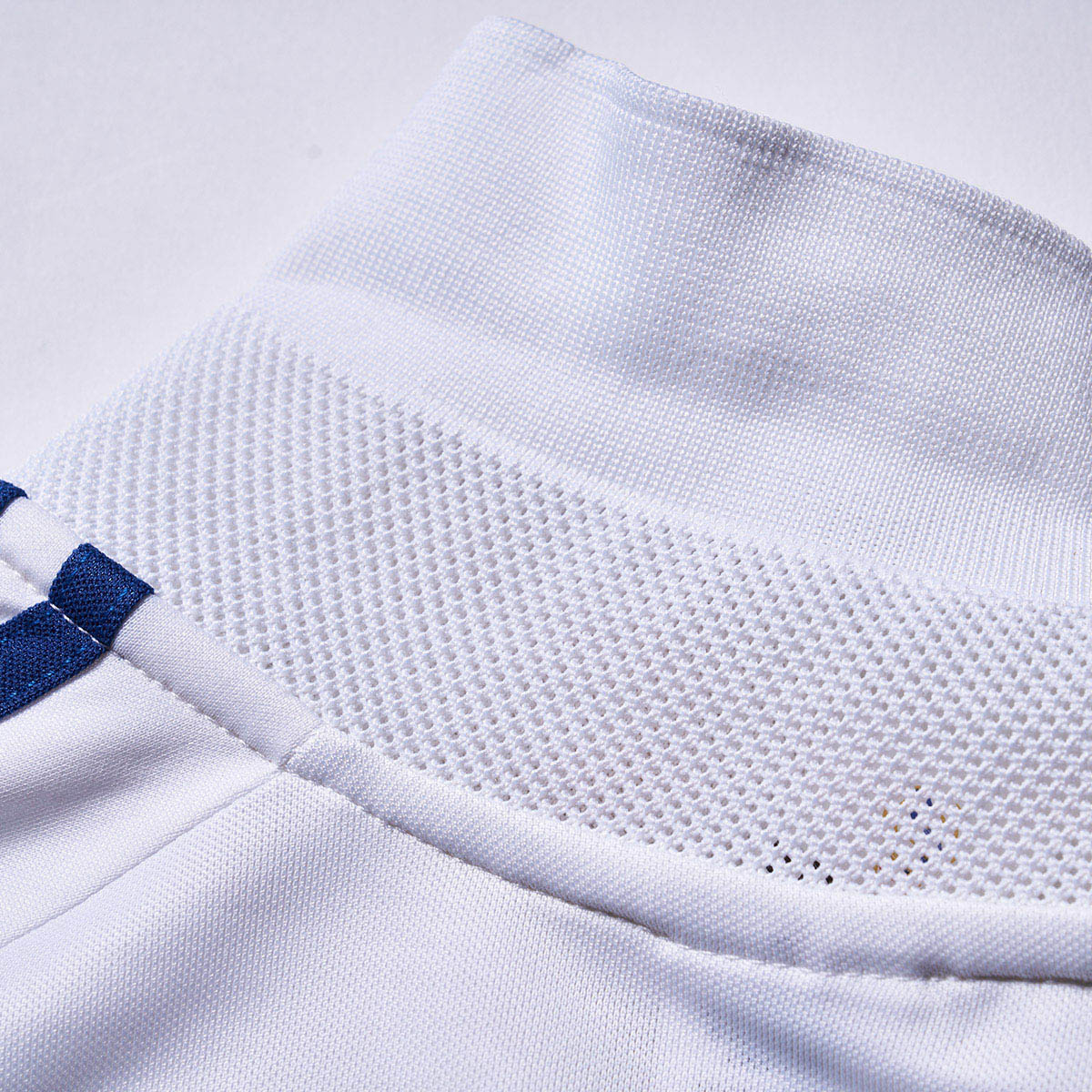 レアルマドリード 2001シーズン ヴィンテージサッカーユニフォーム