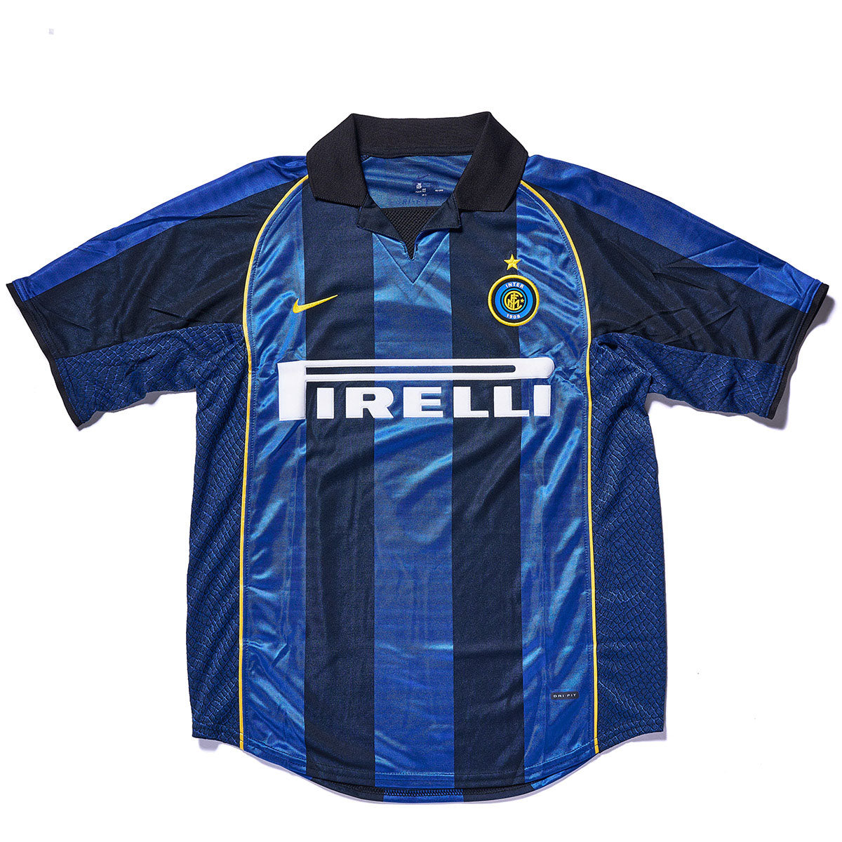 インテル・ミラノ 2001-02シーズン ヴィンテージサッカーユニフォーム