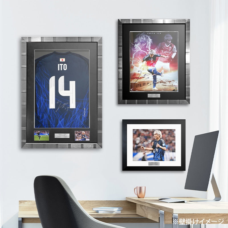 メモラビリア】伊東純也 直筆サイン入り日本代表2024ホームサッカー