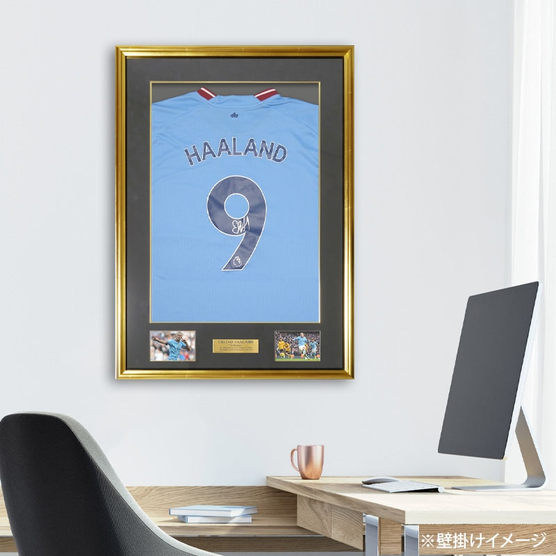 【メモラビリア】ハーランド直筆サイン入りマンチェスターシティ2022-23ホームサッカーユニフォーム特製フレーム