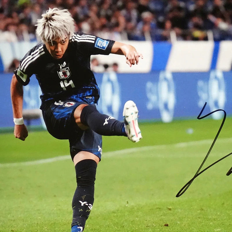 【メモラビリア】伊東純也 直筆サイン入り日本代表2024フォト特製フレーム (クロス)