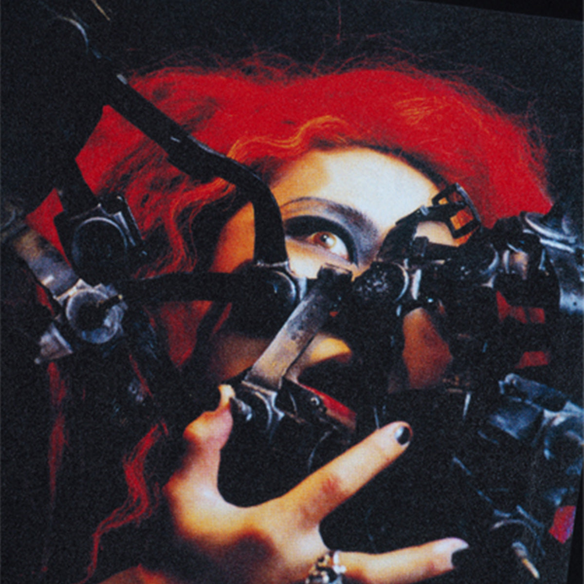 “hide" Tシャツ "HIDE YOUR FACE"【ヴァイナル バイ アンプリファイア/VINYL by Amplifier】