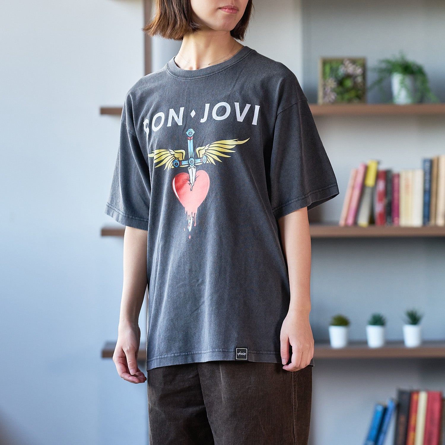 ボン・ジョヴィ(BON JOVI)SLOPPERY WHEN WET WORLD TOUR Tシャツ【U