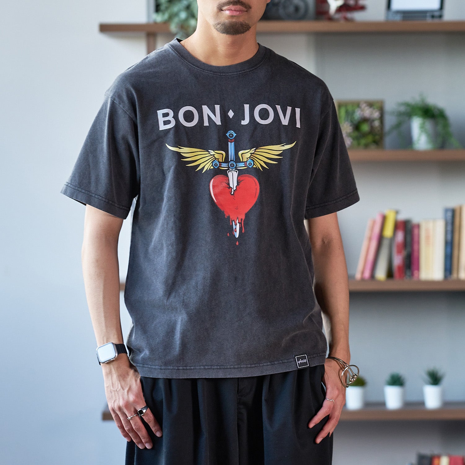 ボン・ジョヴィ(BON JOVI)SLOPPERY WHEN WET WORLD TOUR Tシャツ【U