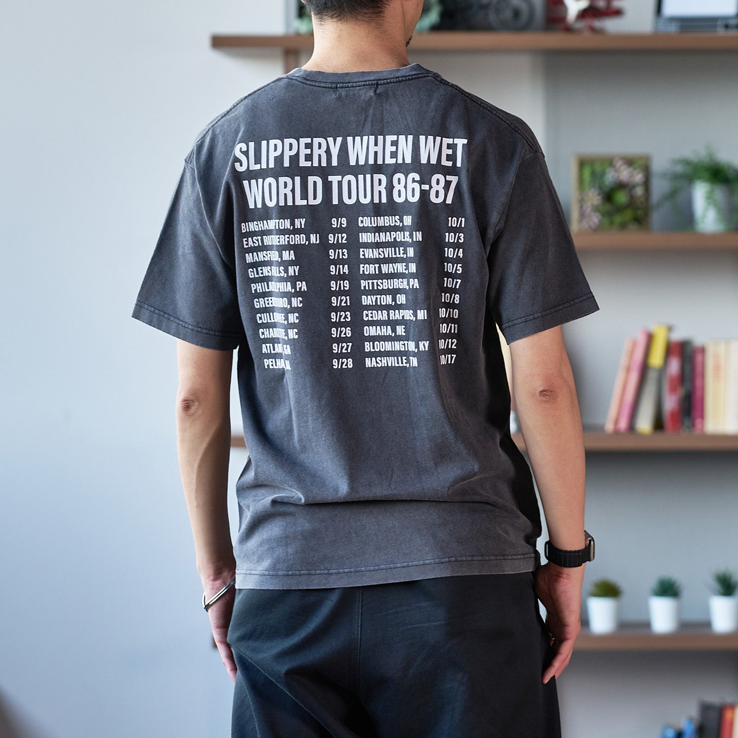 ボン・ジョヴィ(BON JOVI)SLOPPERY WHEN WET WORLD TOUR Tシャツ【U