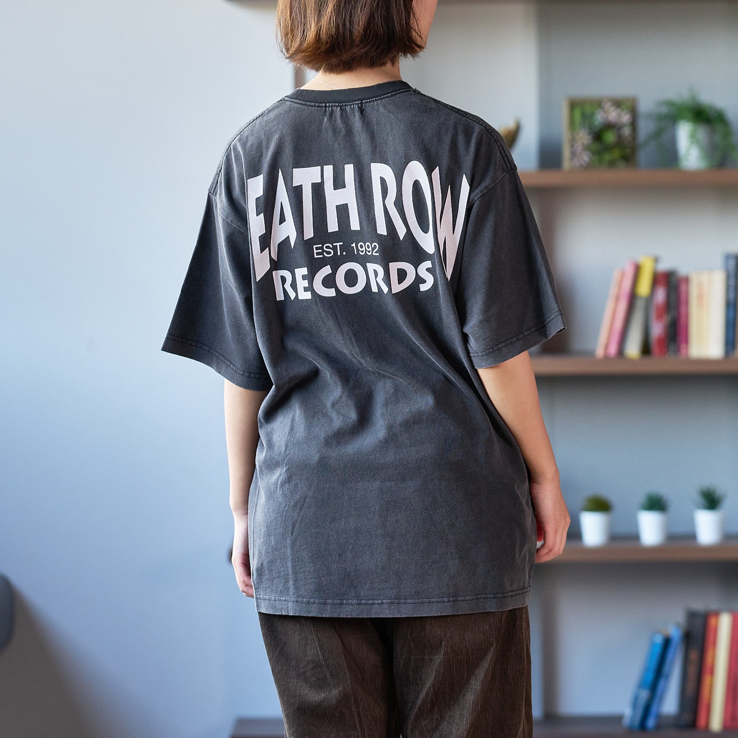 デス・ロウ・レコード(DEATH LOW RECORDS） BACK PRINTNAME Tシャツ【U