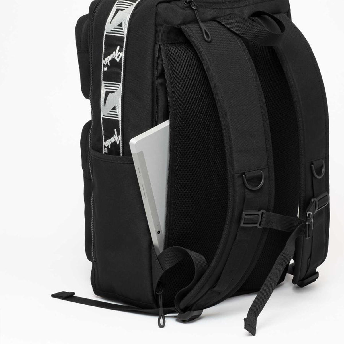 フェンダー／FENDER】 B4サイズ対応 リュック バックパック | WOWOW百貨店