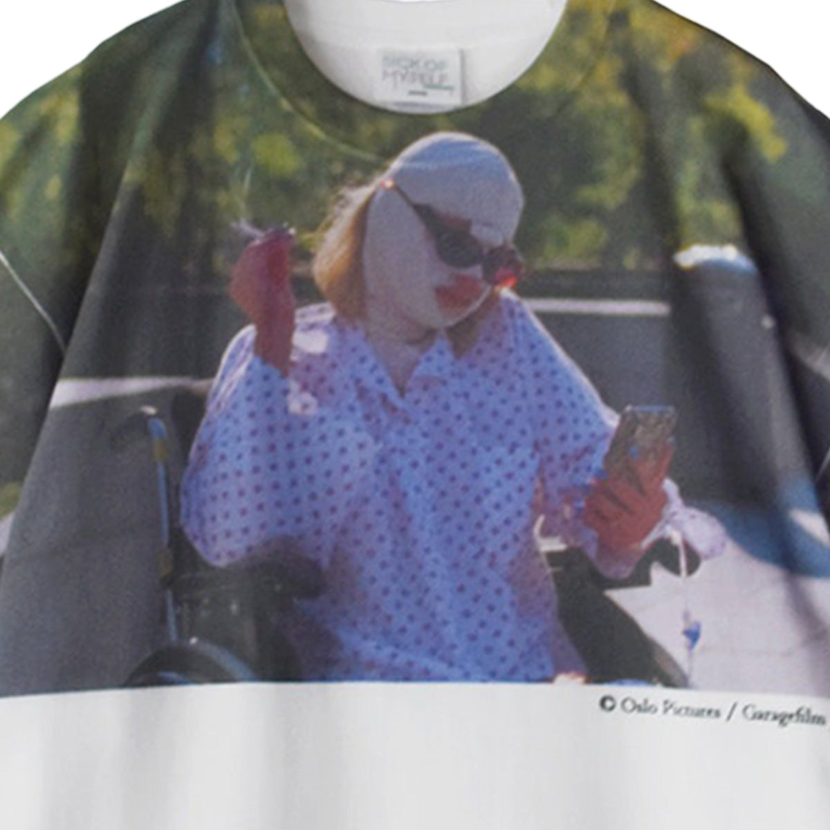 映画 『シック・オブ・マイセルフ』 × 【Sister】 コラボTシャツ