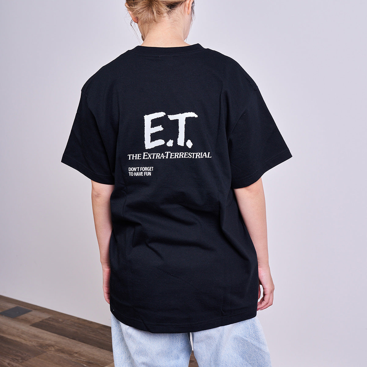 映画『E.T.』グラフィックTシャツ | WOWOW百貨店