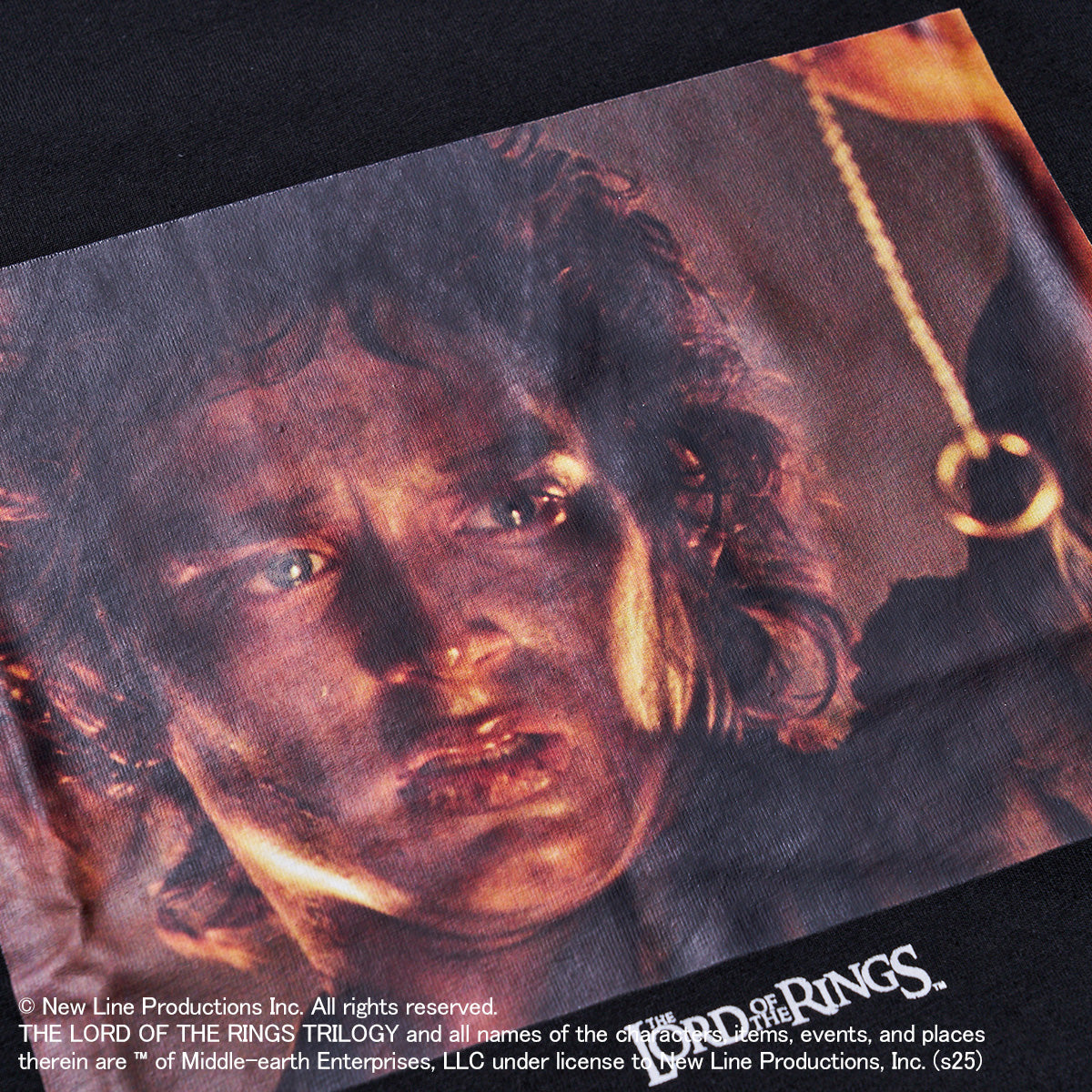 映画『ロード・オブ・ザ・リング』グラフィック Tシャツ 指輪を滅ぼす者