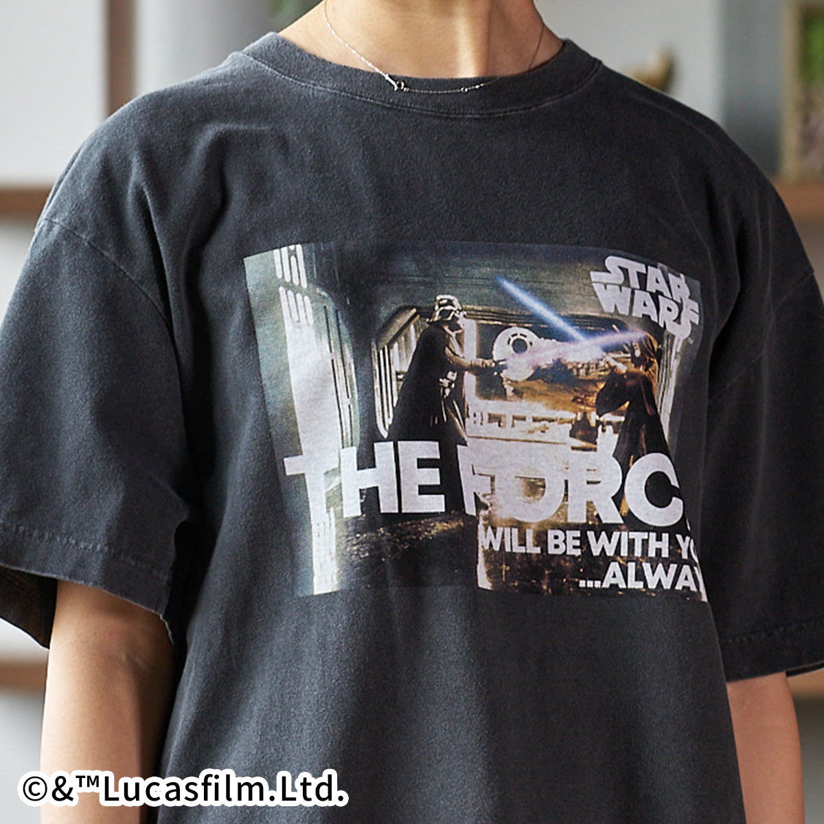 映画『スター・ウォーズ』　グラフィックTシャツ　THE FORCE WILL BE WITH YOU…ALWAYS