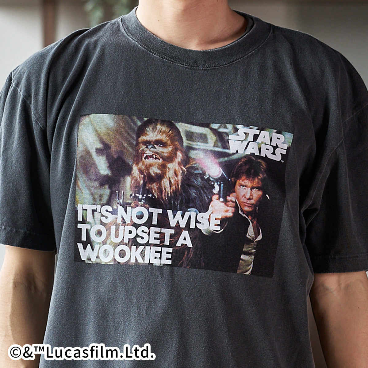 映画『スター・ウォーズ』　グラフィックTシャツ　IT'S NOT WISE TO UPSET A WOOKIEE