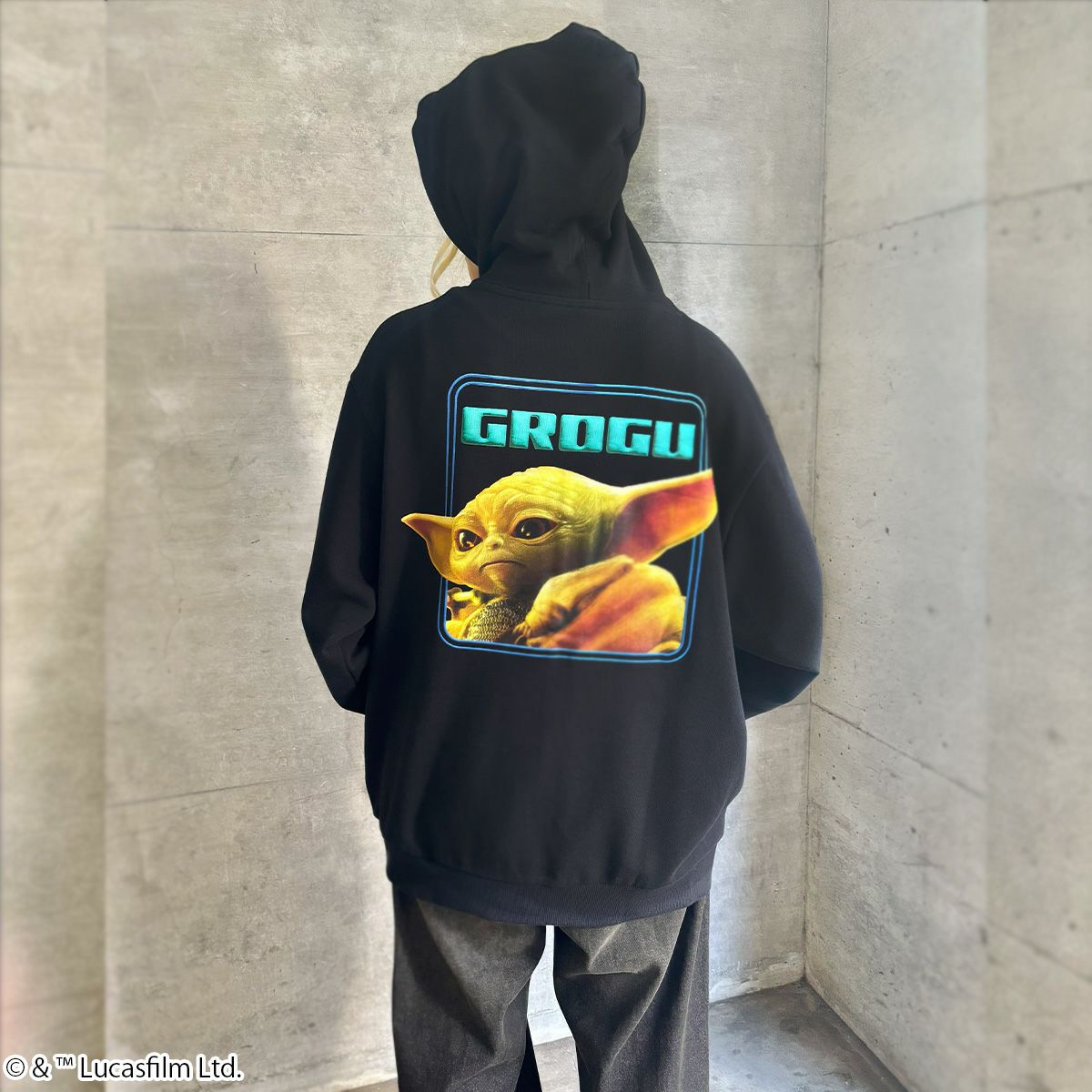 スター・ウォーズドラマ『マンダロリアン』グローグー ジップパーカー(PONEYCOMB TOKYO)