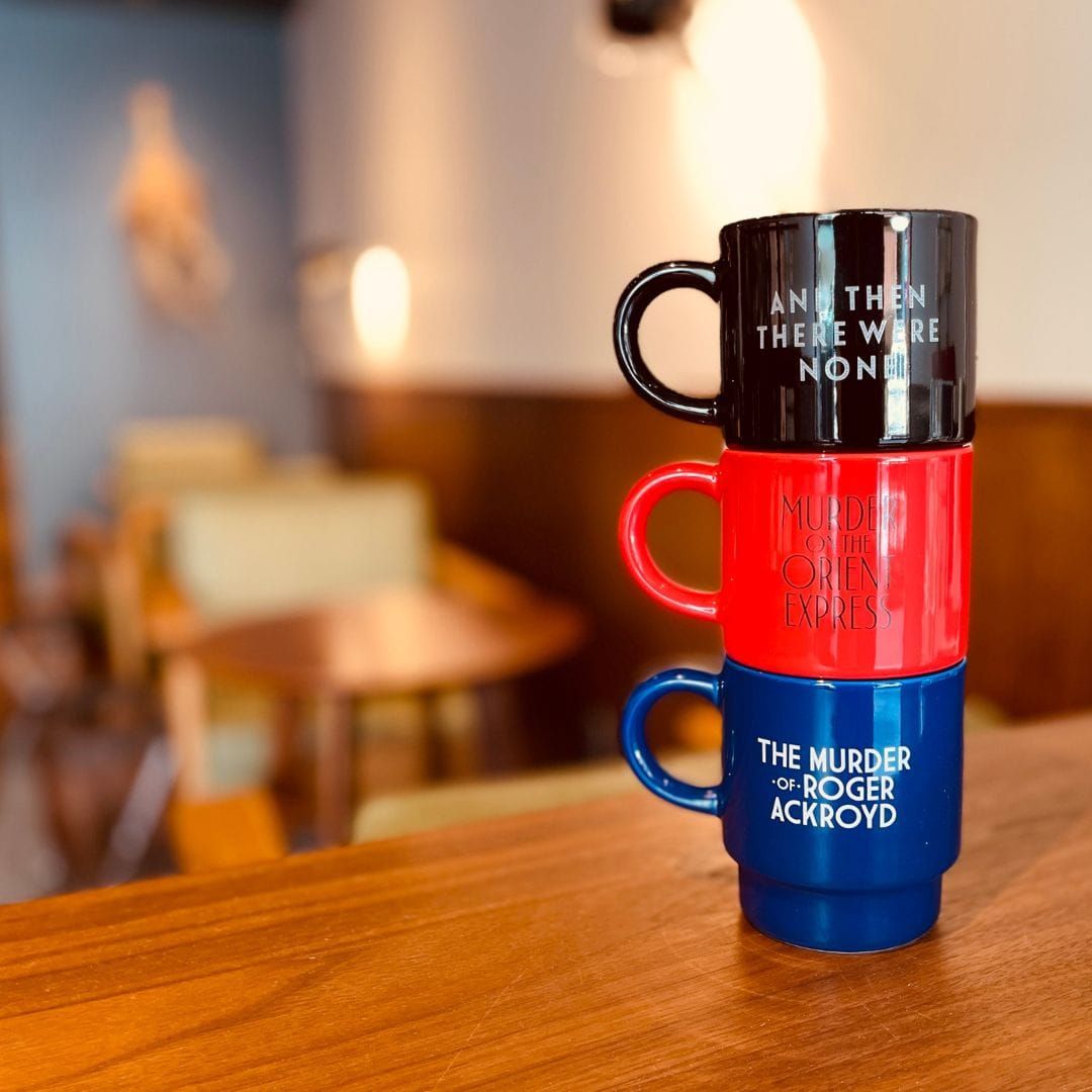 スタッキングマグカップ　アガサ・クリスティー　「オリエント急行の殺人」　赤　ツヤ