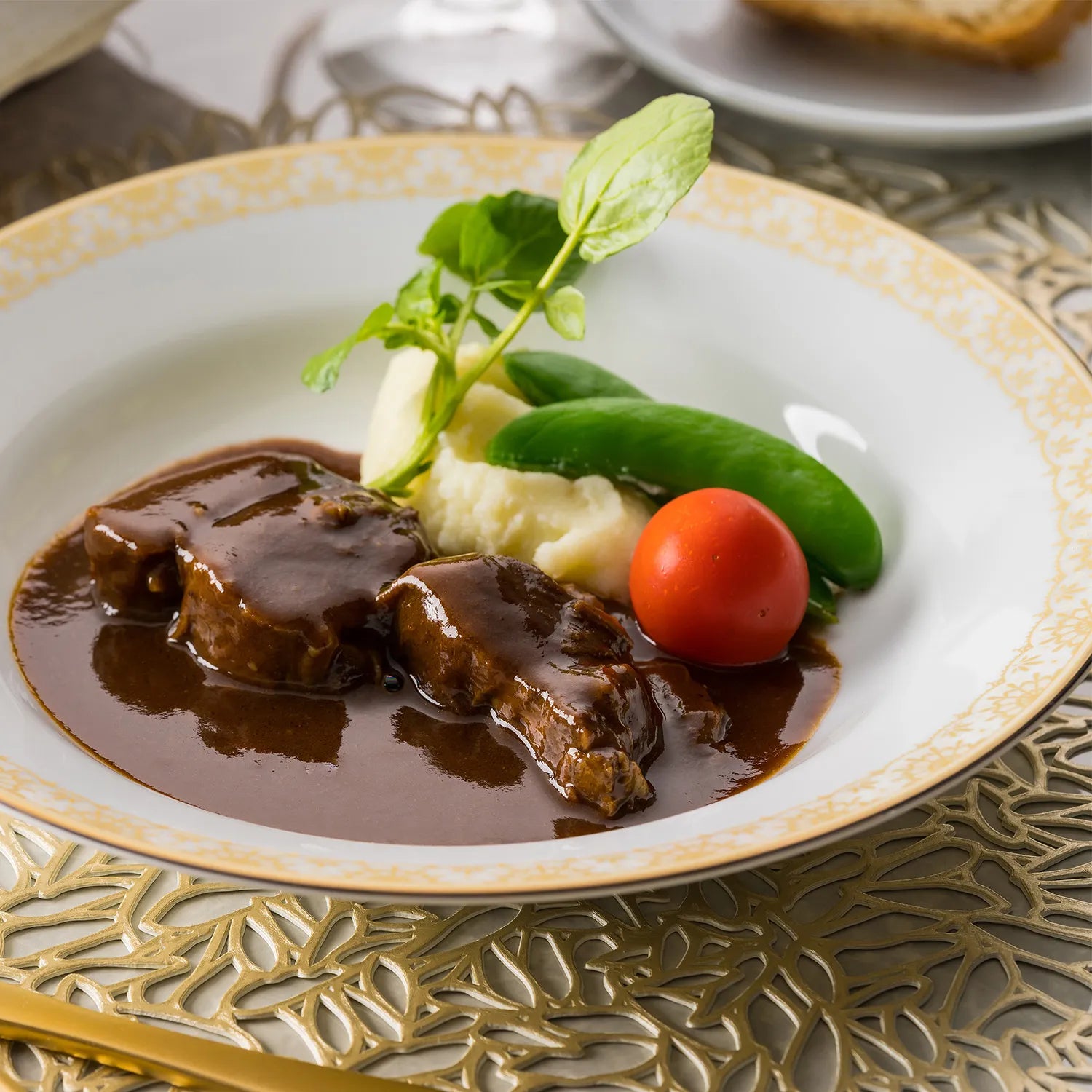 【日比谷】モルソー 秋元さくら監修 牛すね肉の赤ワイン煮込み 2個