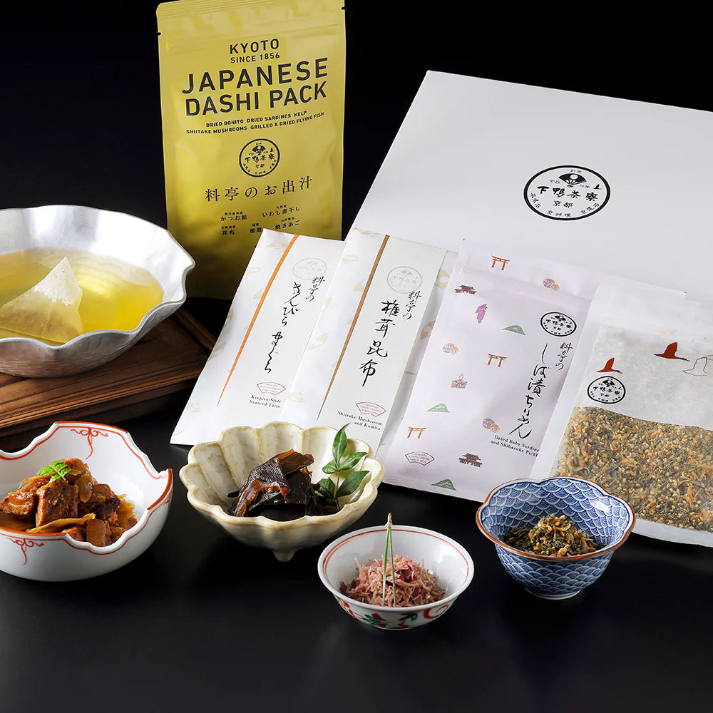 【下鴨茶寮】下鴨茶寮の逸品詰め合わせ(料亭のお出汁(8g×10包)、しば漬けちりめん、料亭の昆布ふりかけ、きんぴらまぐろ、椎茸昆布)