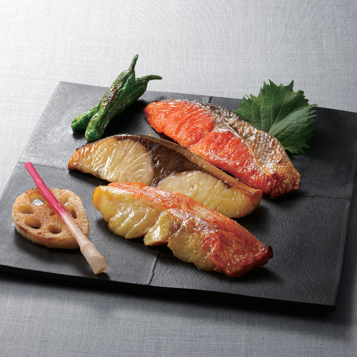 味の浜藤】 西京漬詰合せ（ぶり/紅鮭/鰆/金目鯛/銀鱈） | WOWOW百貨店