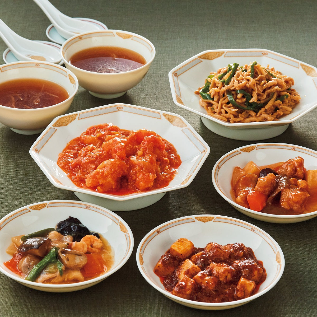 【赤坂四川飯店】 本格中華セット