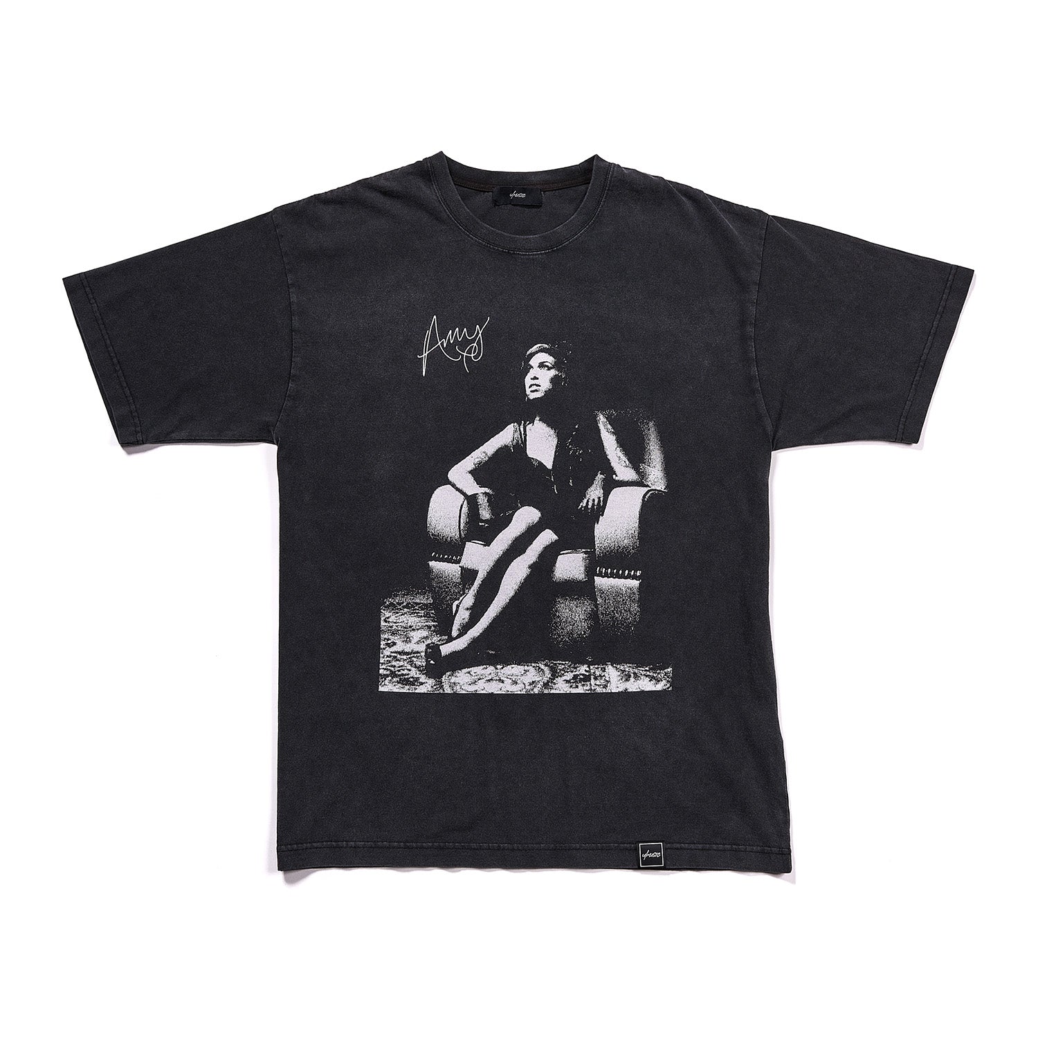 エイミー・ワインハウス 半袖Tシャツ（U/MUSIC）